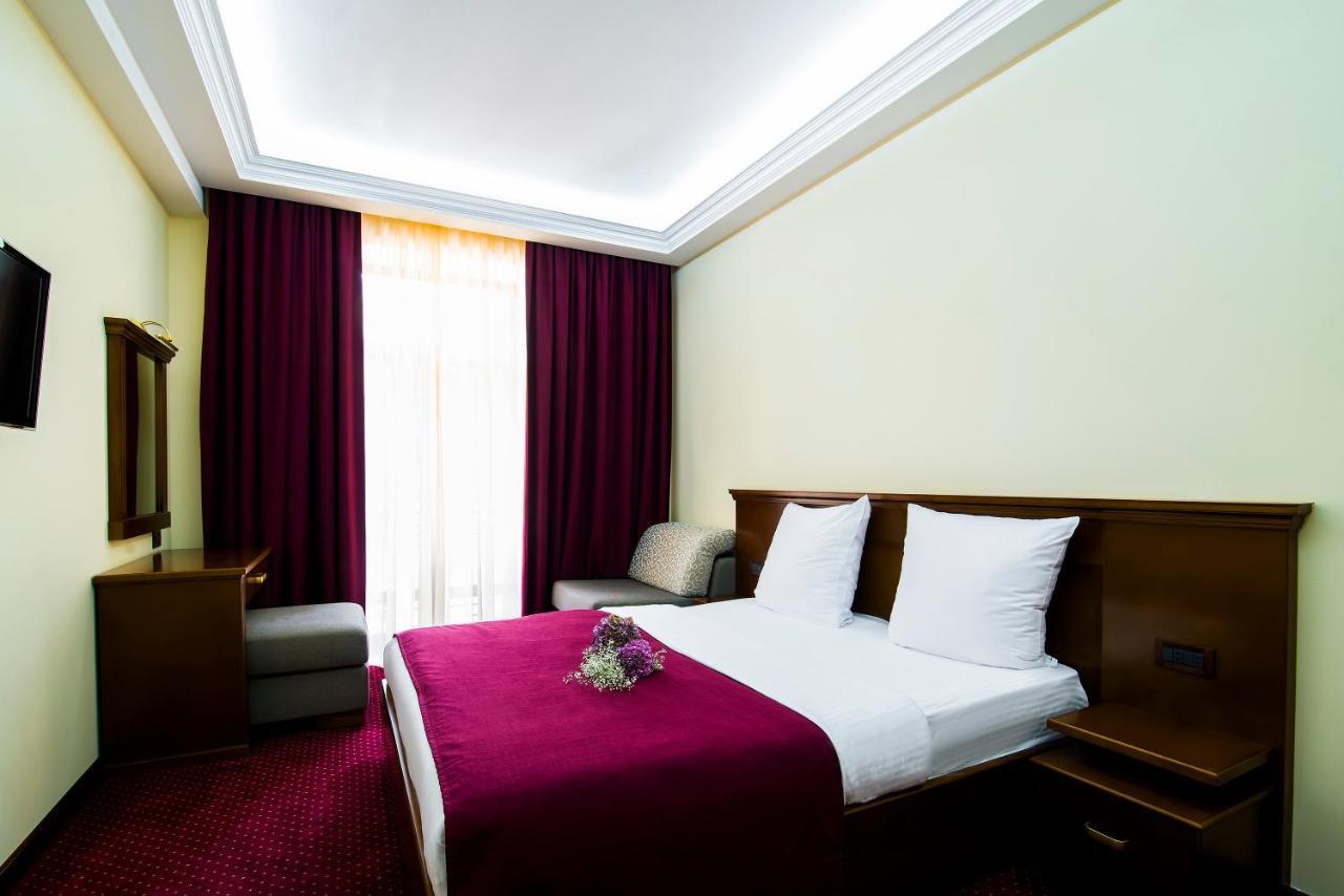 Elegant Hotel & Resort Cahkadzor Kültér fotó